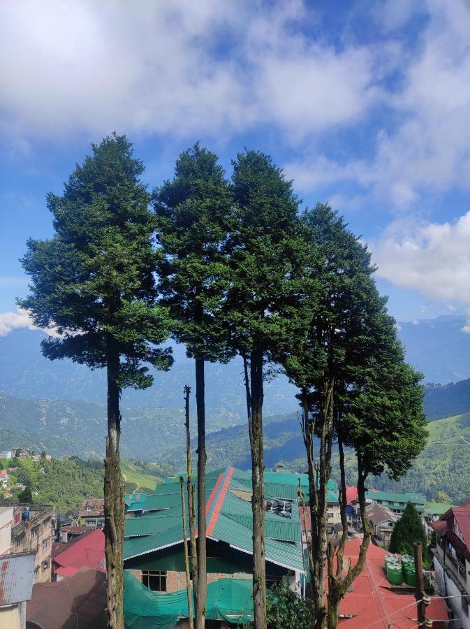 Wind Home Darjeeling- Budget Hotel Near Mall Дарджилінг Екстер'єр фото