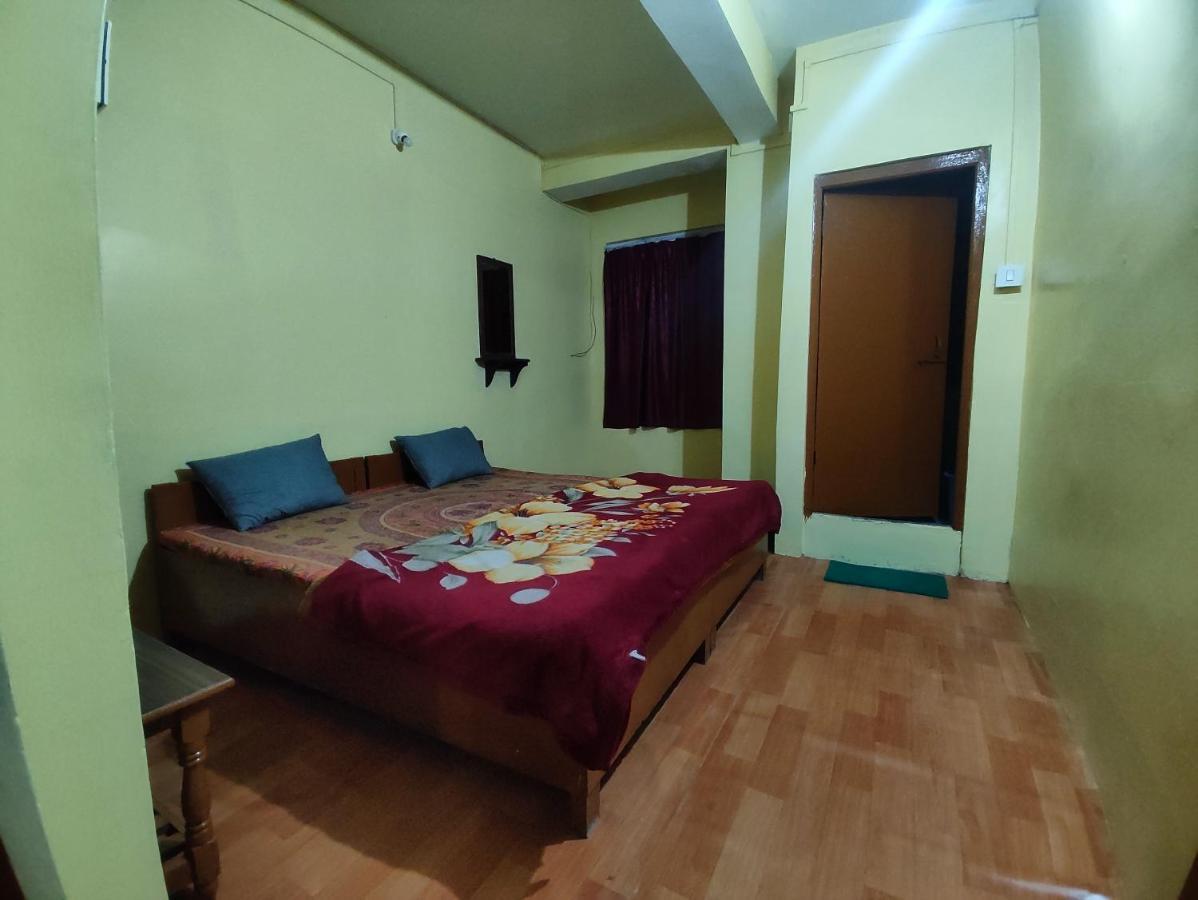 Wind Home Darjeeling- Budget Hotel Near Mall Дарджилінг Екстер'єр фото