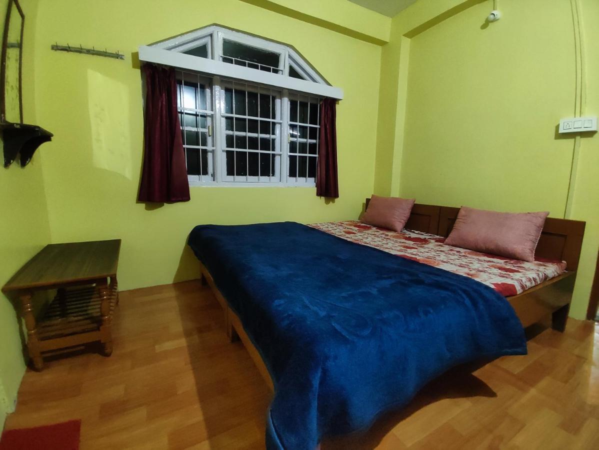 Wind Home Darjeeling- Budget Hotel Near Mall Дарджилінг Екстер'єр фото