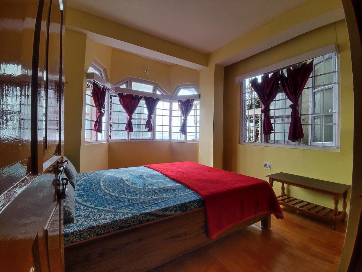 Wind Home Darjeeling- Budget Hotel Near Mall Дарджилінг Екстер'єр фото