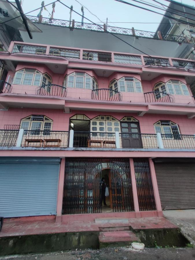 Wind Home Darjeeling- Budget Hotel Near Mall Дарджилінг Екстер'єр фото