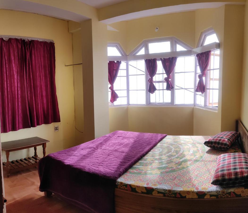 Wind Home Darjeeling- Budget Hotel Near Mall Дарджилінг Екстер'єр фото
