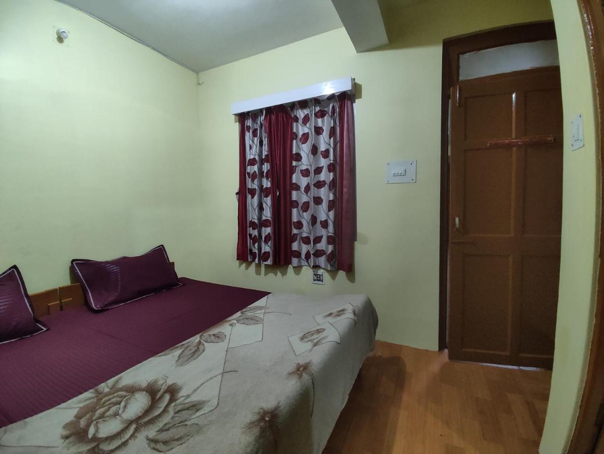 Wind Home Darjeeling- Budget Hotel Near Mall Дарджилінг Екстер'єр фото