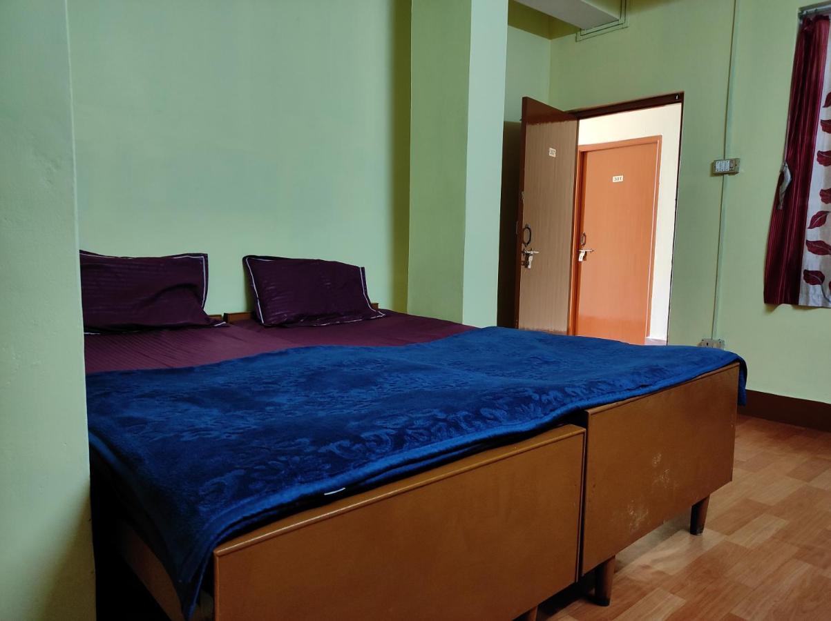 Wind Home Darjeeling- Budget Hotel Near Mall Дарджилінг Екстер'єр фото
