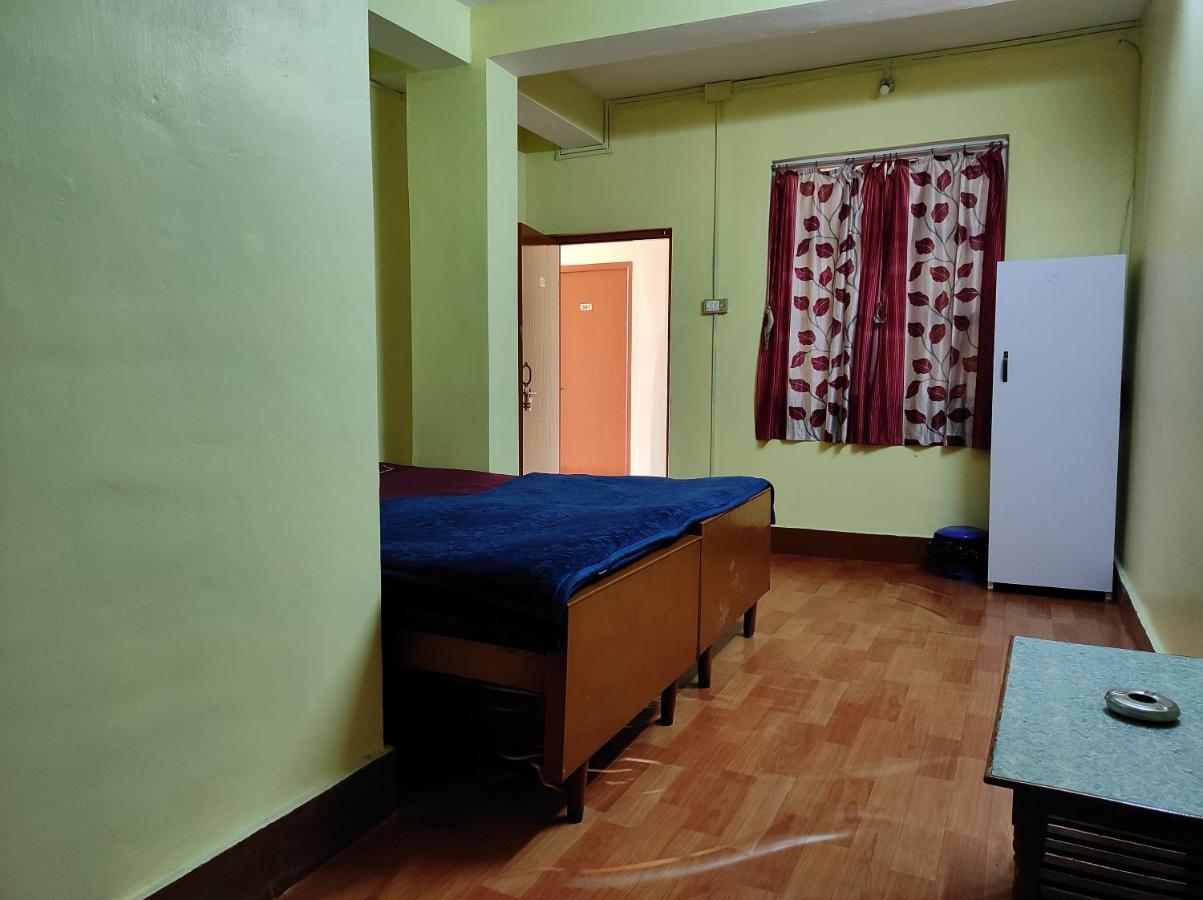Wind Home Darjeeling- Budget Hotel Near Mall Дарджилінг Екстер'єр фото
