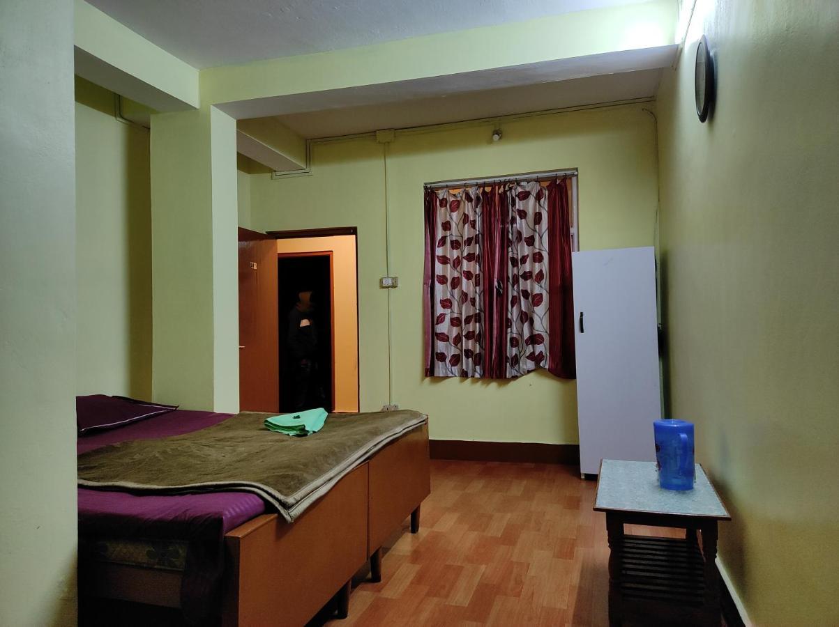 Wind Home Darjeeling- Budget Hotel Near Mall Дарджилінг Екстер'єр фото